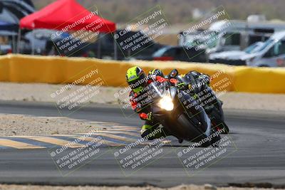 media/Apr-10-2022-SoCal Trackdays (Sun) [[f104b12566]]/Turn 2 (1135am)/